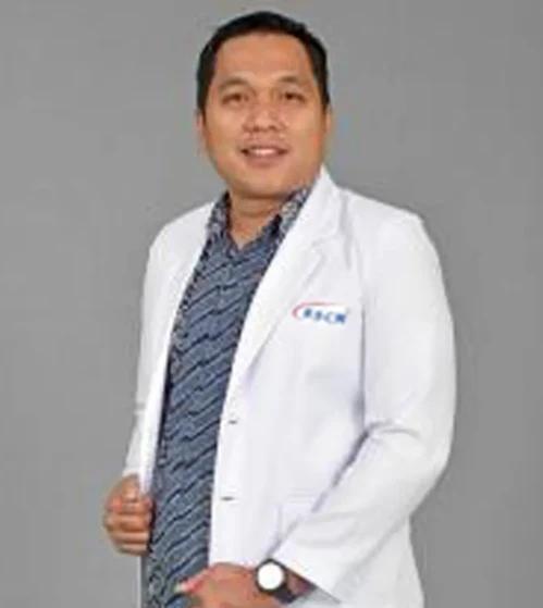 dr. Lam Sihardo, Sp.B, Subsp.B.D.(K)