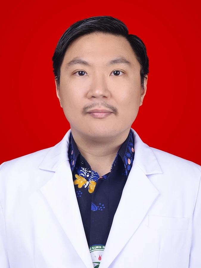 dr. Teddy Dharmawan Sp.P.K.