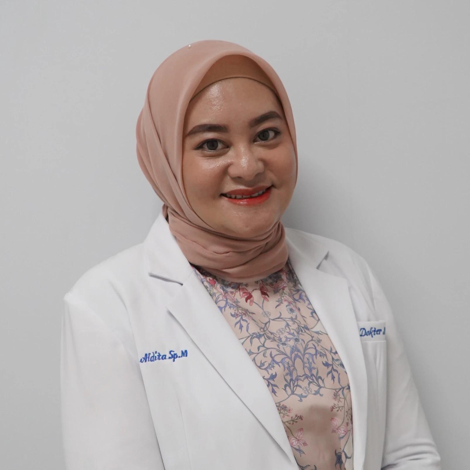 dr. Ira Aldita Noviyanti, Sp.M., M.Kes