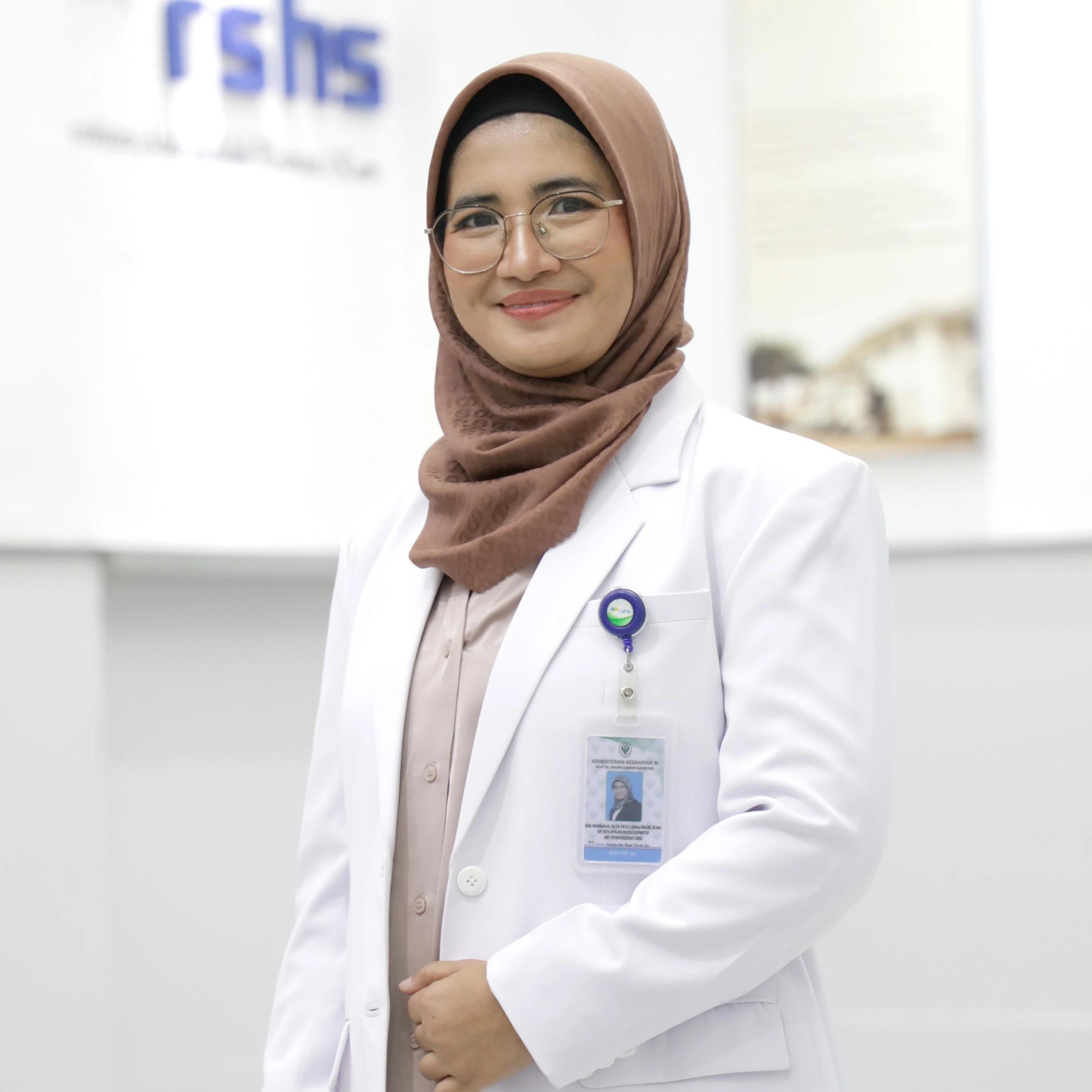 dr. Sally Mahdiani, Sp.THT-KL(K)., M.Kes.