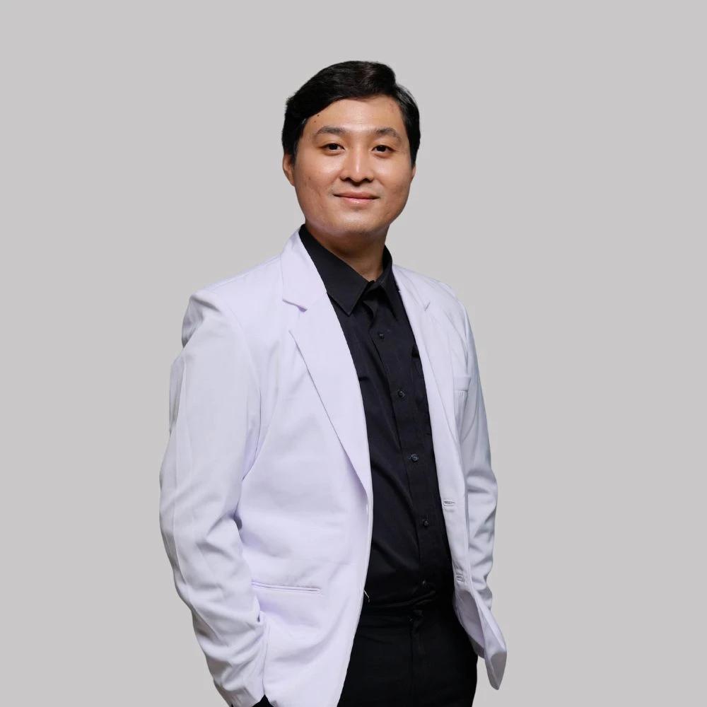 dr. Daniswara Wisnu Wardhana, Sp. M