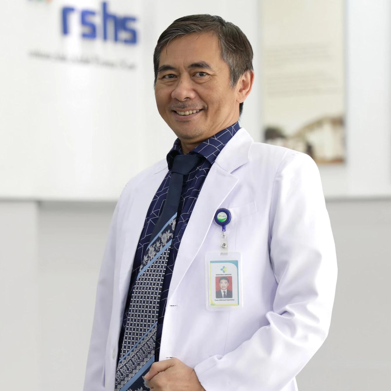 dr. Yana Akhmad Supriatna, Sp.PD-KP., MMRS