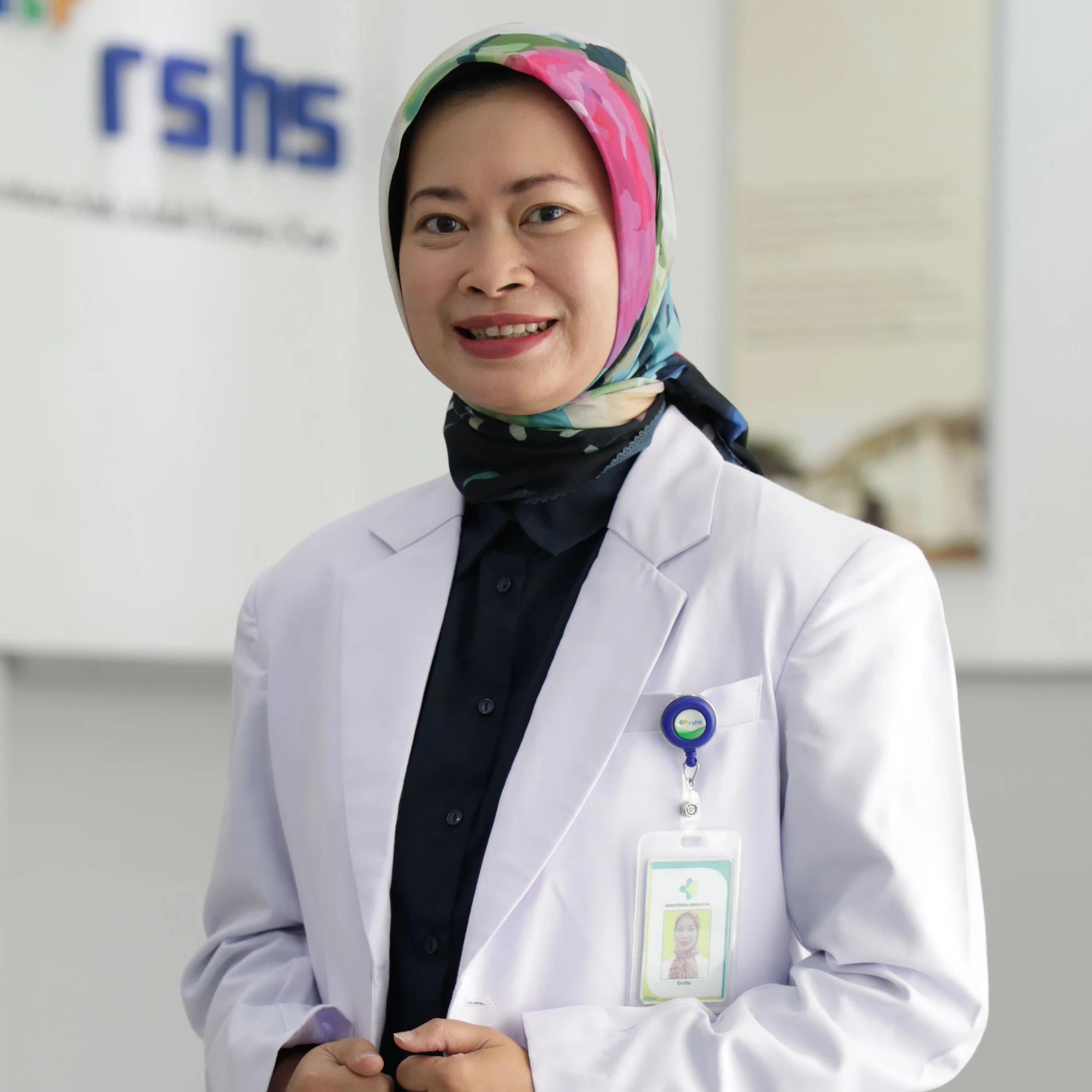 dr. Ervita, M.Kes., Sp.PD-KEMD