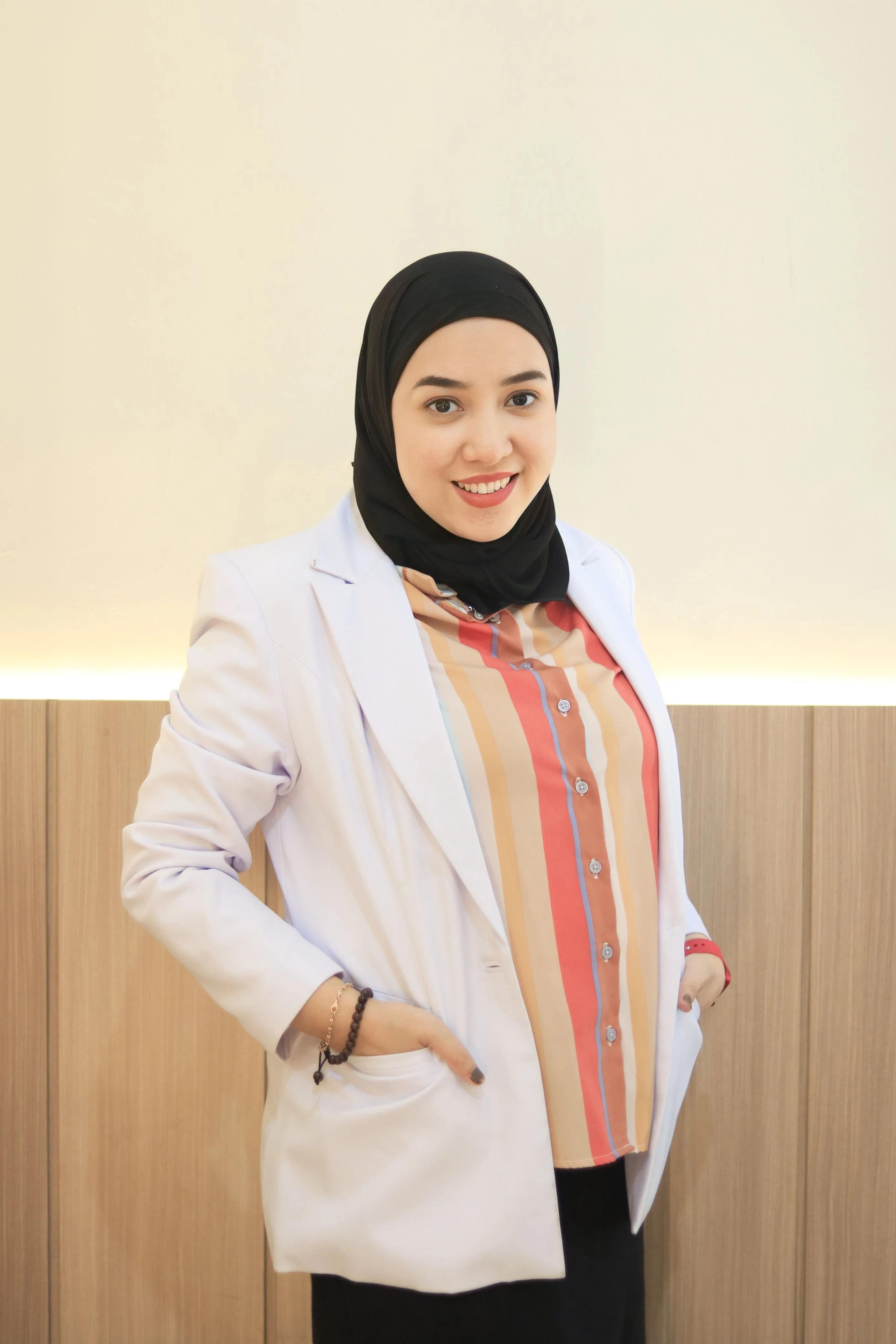 dr. Yuni Handayani Gusmira, SpA, M. Ked Ped