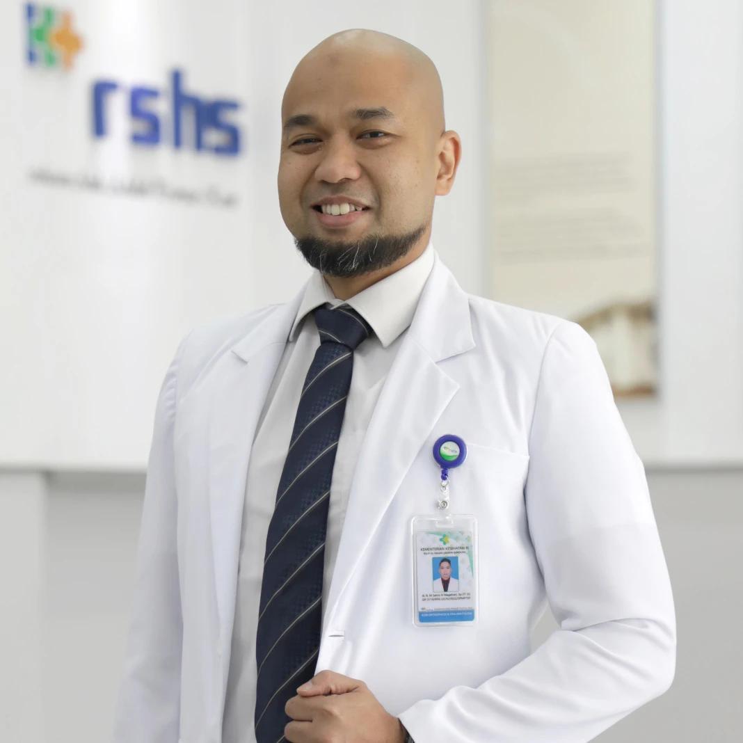 dr. Gibran Tristan Alpharian, Sp.OT(K)