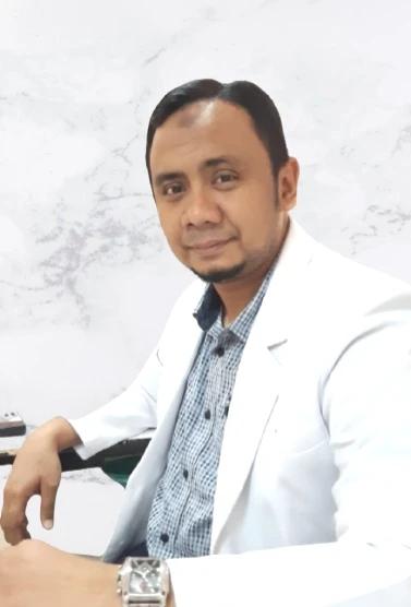 dr. Diska Herriadi, Sp.M