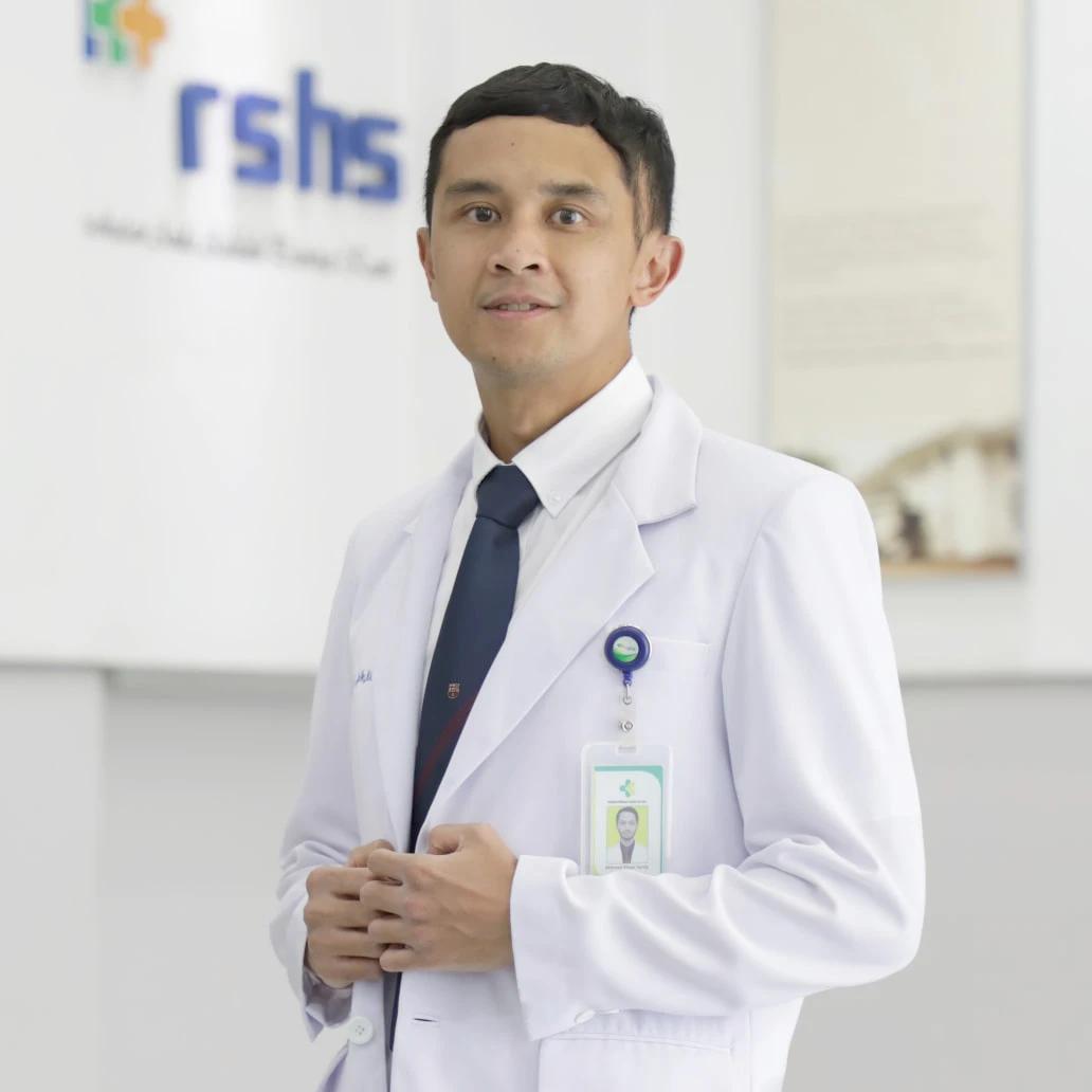 dr. Ricky Aditya, Sp.An.,KIC.,M.Kes