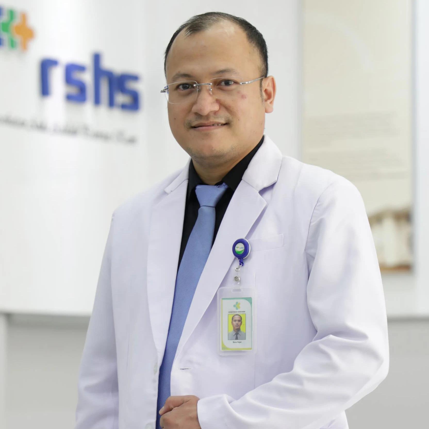 dr. Mounti Martias, Sp.BTKV