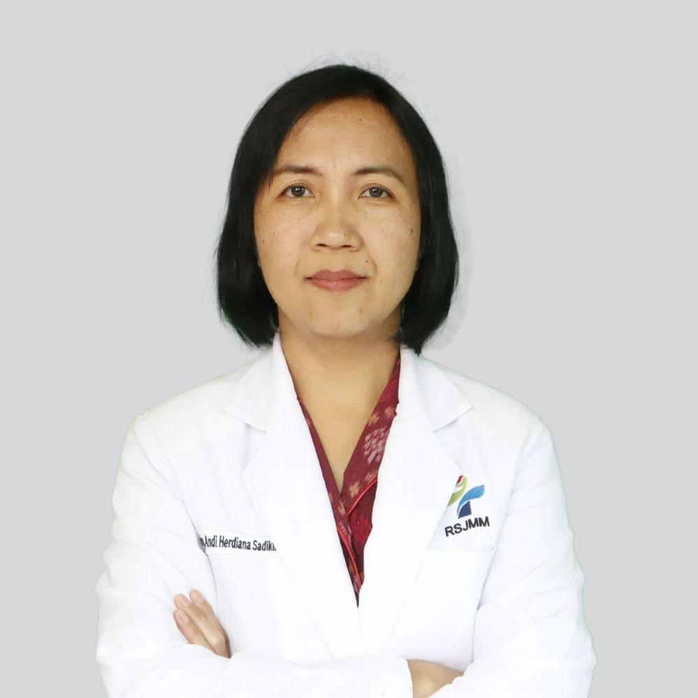 drg. Luh Putu Trisna Budi Utami, Sp.KG